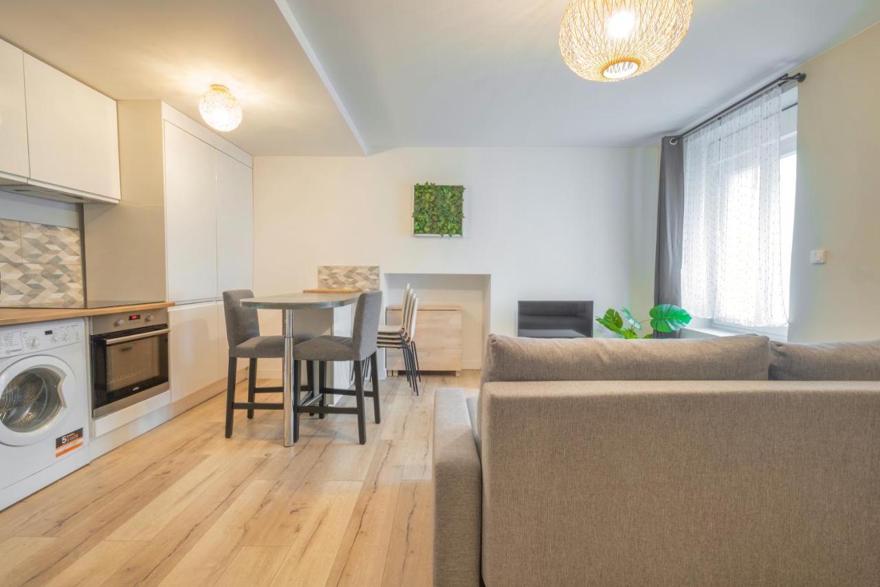 Triplex Cosy Apartment Reims Exterior photo