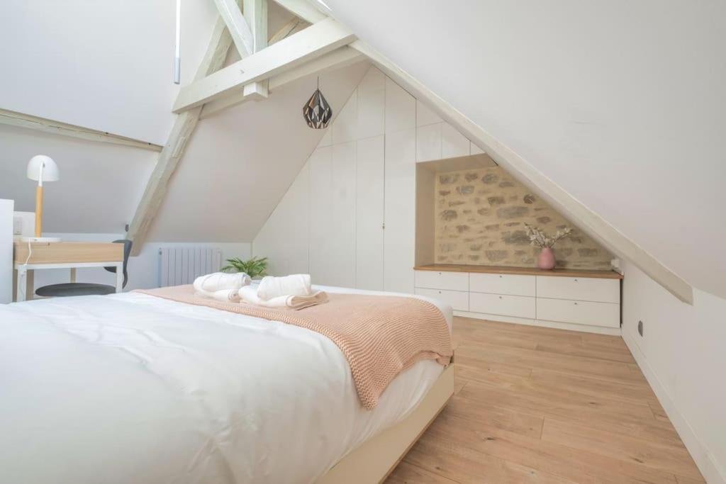 Triplex Cosy Apartment Reims Exterior photo